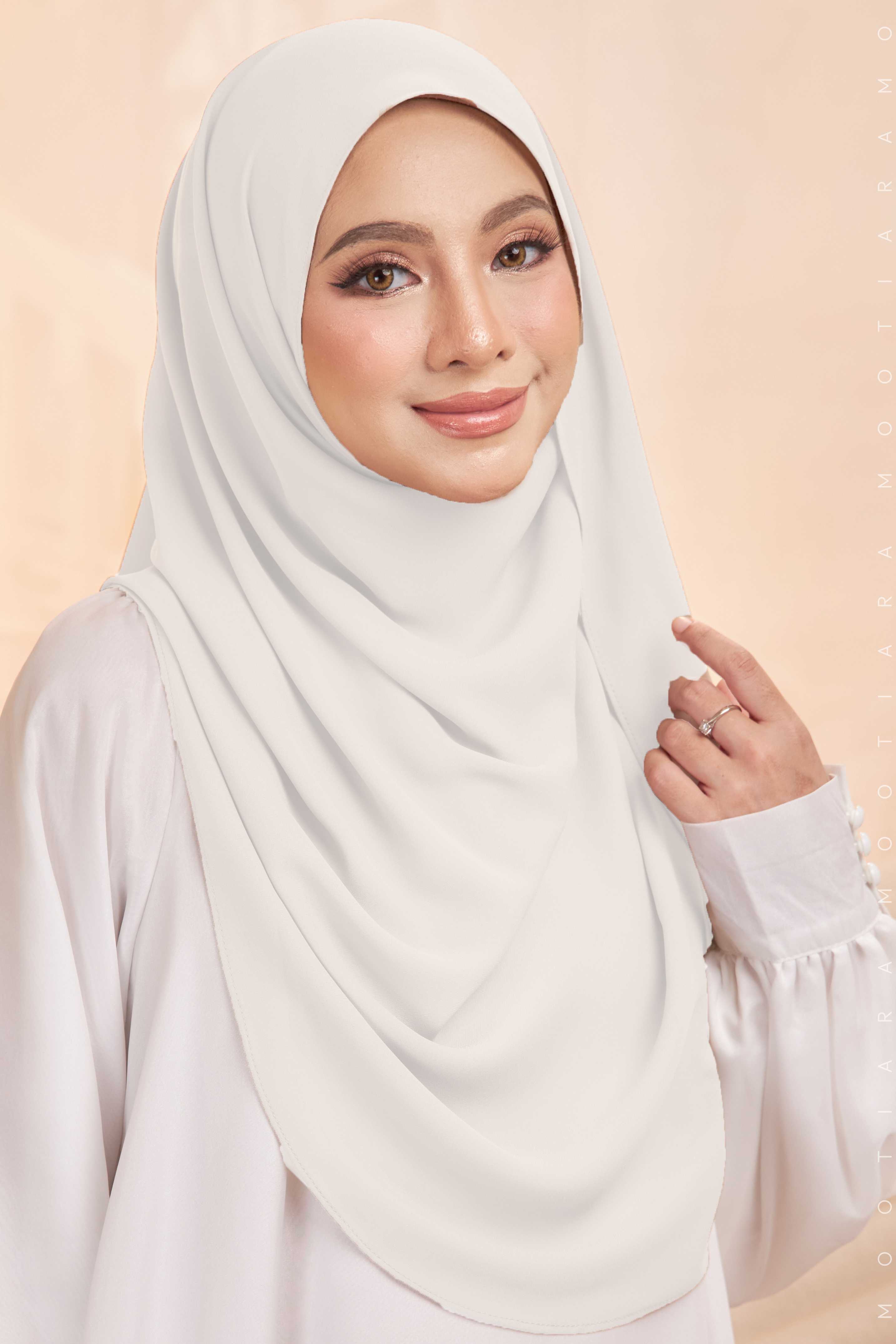 THEA Instant (L46) Pearl White