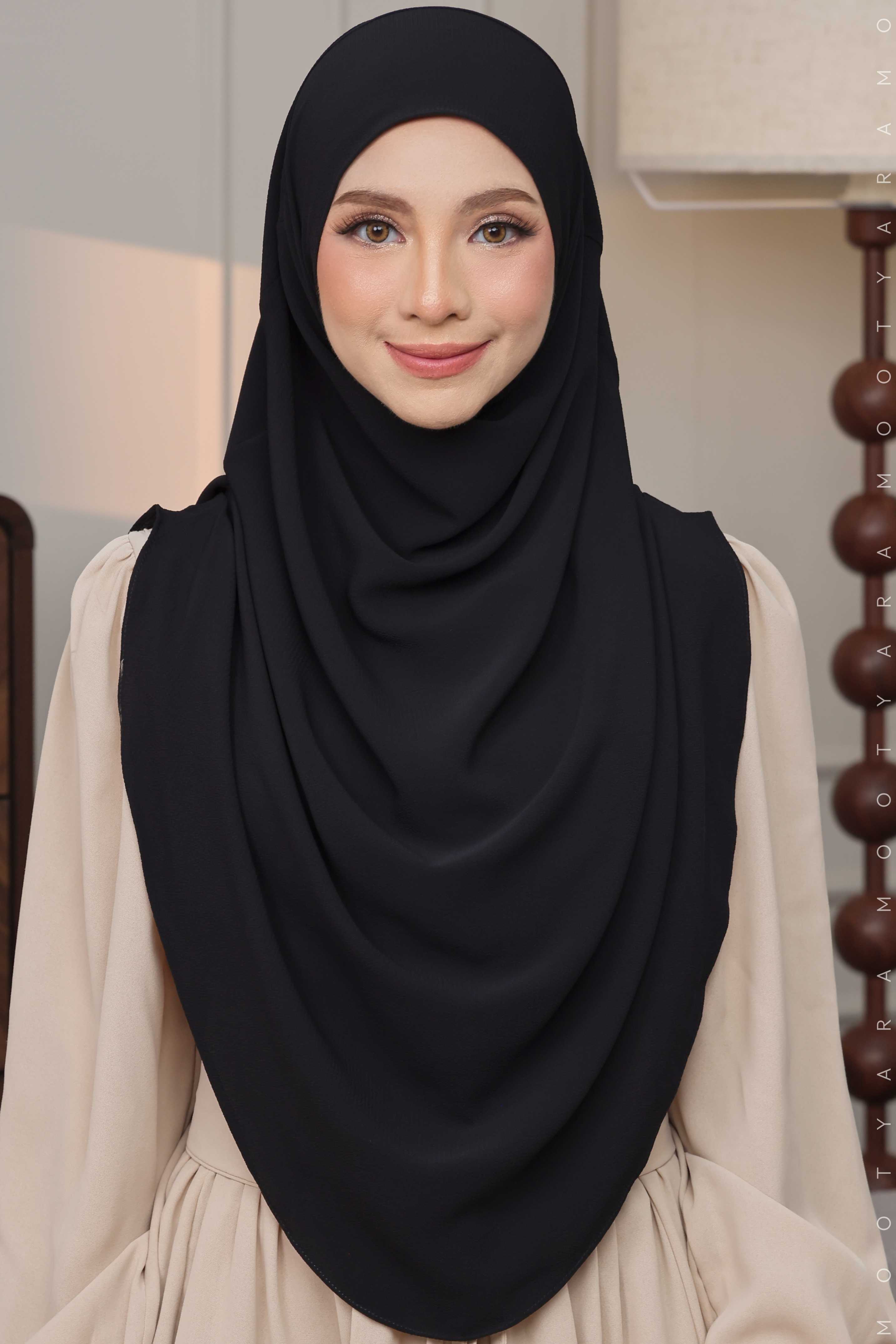 NAYLA PLAIN Instant Shawl NP01 (Black)